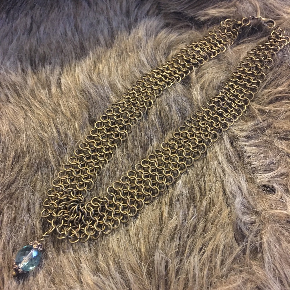 Vintage brass chain mesh antique blue glass choker - Picture 9 of 10
